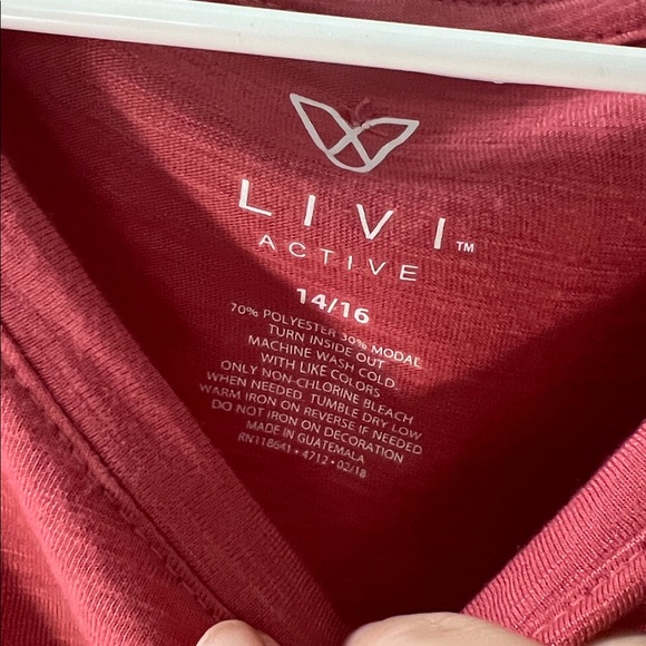 Livi “The Female Revolution” salmon colored short sleeved Top- NWOT - Picture 2 of 3